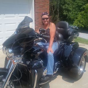 Meet your Posher, Joyce